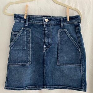 7 for All Mankind, Women's Jean Mini Skirt, Size. 28, Front pockets